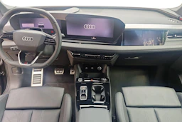 musta Audi Q6 e-tron 2026 kuva 7.