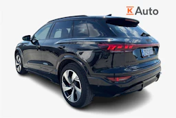 musta Audi Q6 e-tron 2026 kuva 2.