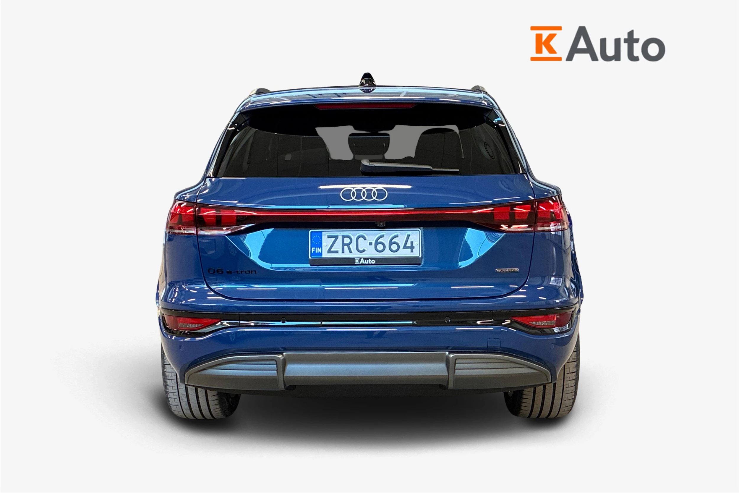 sininen Audi Q6 e-tron 2026 kuva 3.