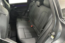 met. harmaa Audi Q6 e-tron 2026 kuva 8.
