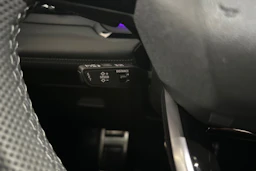 met. harmaa Audi Q6 e-tron 2026 kuva 24.