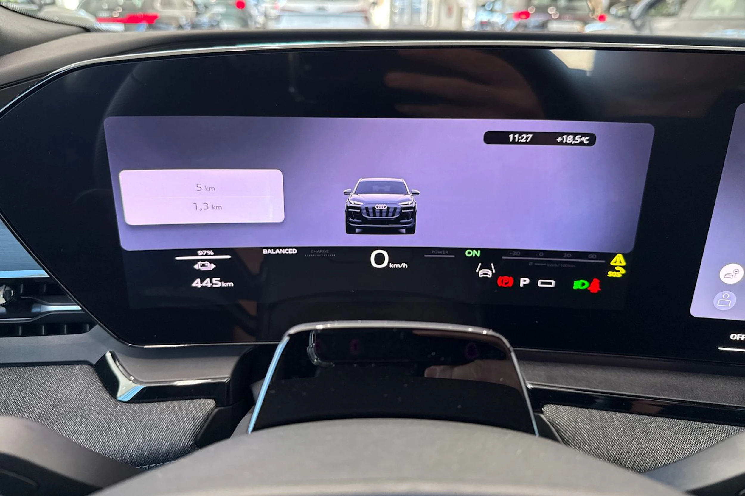 met. musta Audi Q6 e-tron 2026 kuva 21.