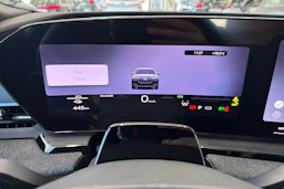 met. musta Audi Q6 e-tron 2026 kuva 21.