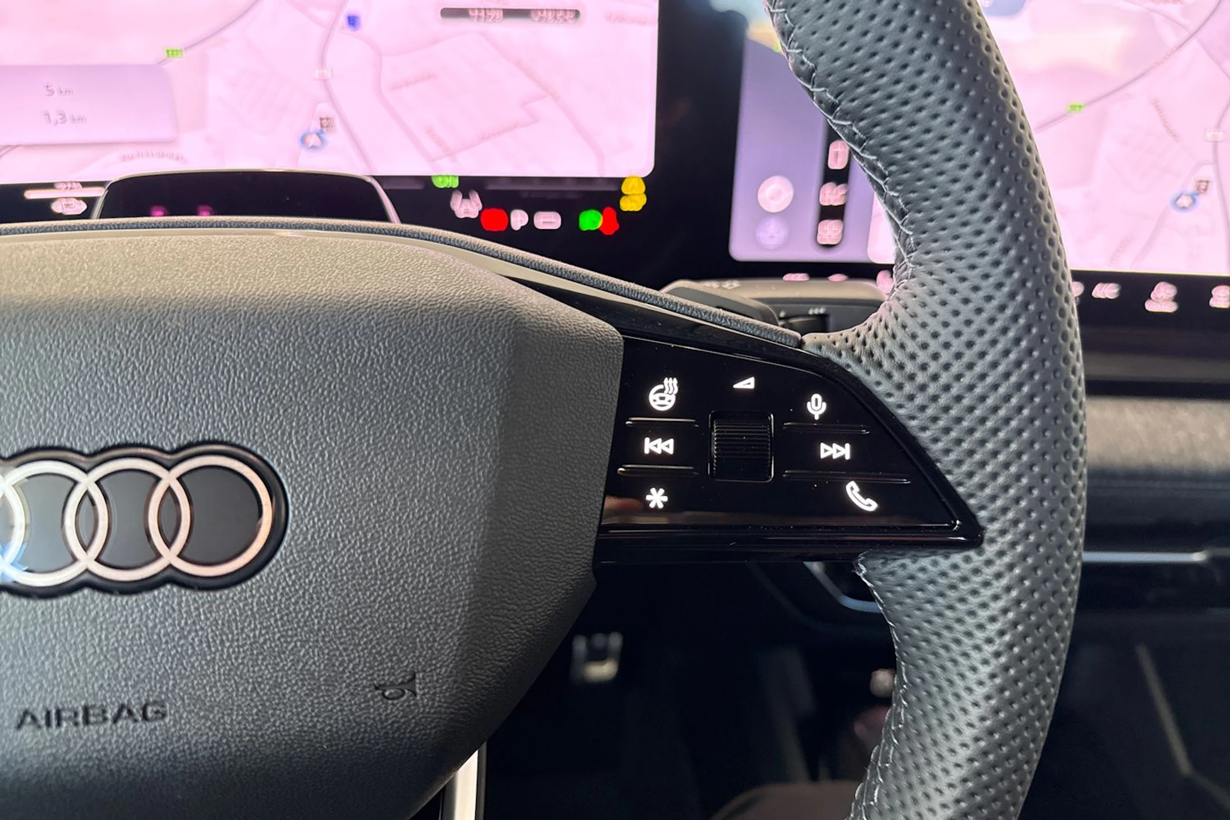 met. musta Audi Q6 e-tron 2026 kuva 24.