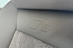 met. musta Audi Q6 e-tron 2026 kuva 31.