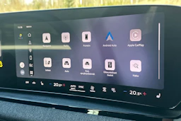 met. sininen Audi Q6 e-tron 2026 kuva 17.