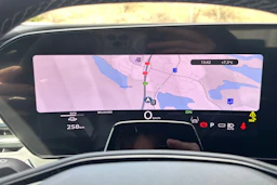 met. sininen Audi Q6 e-tron 2026 kuva 21.