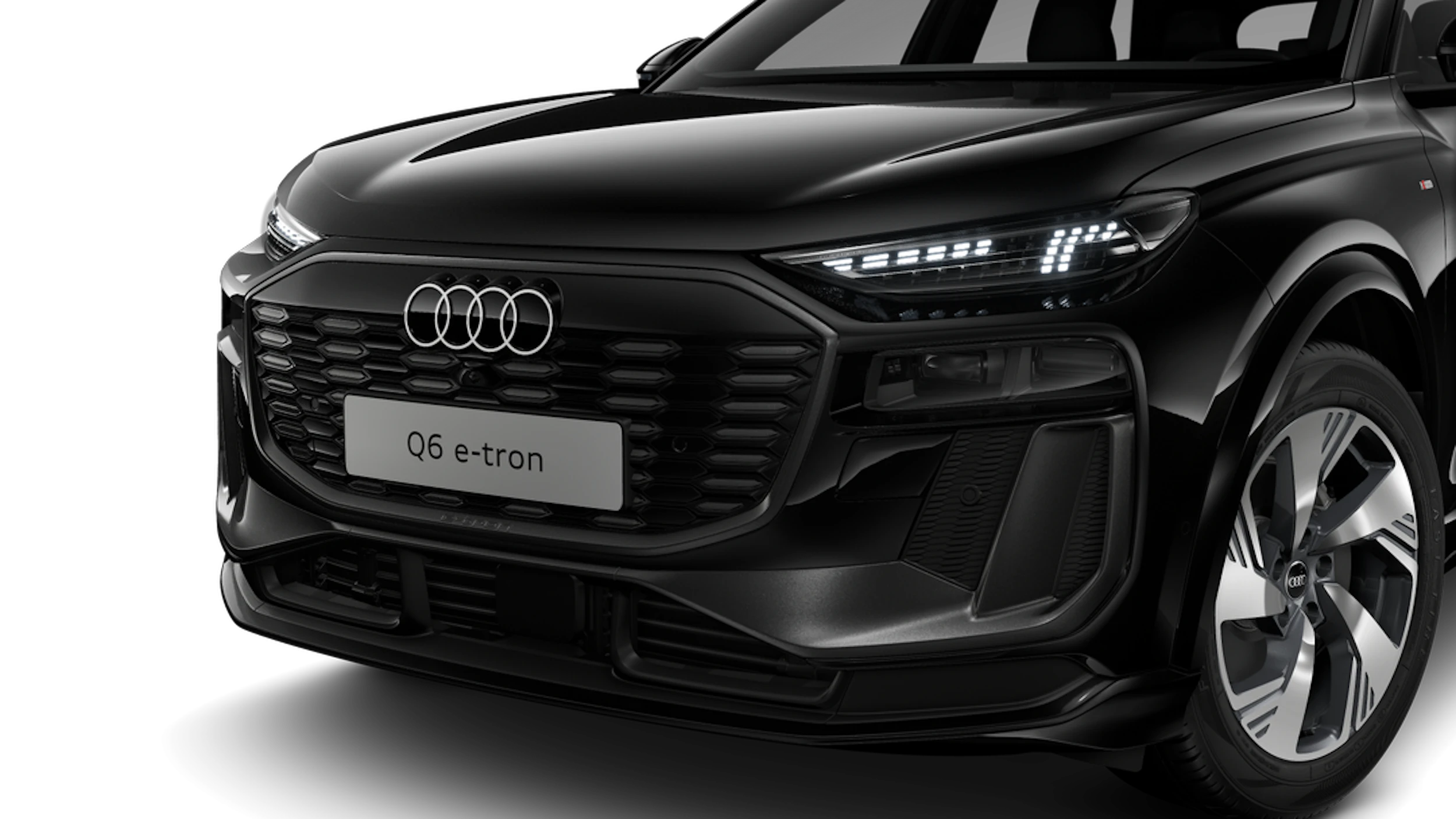 Mythos-musta, metalliväri Audi Q6 e-tron 2027 kuva 6.