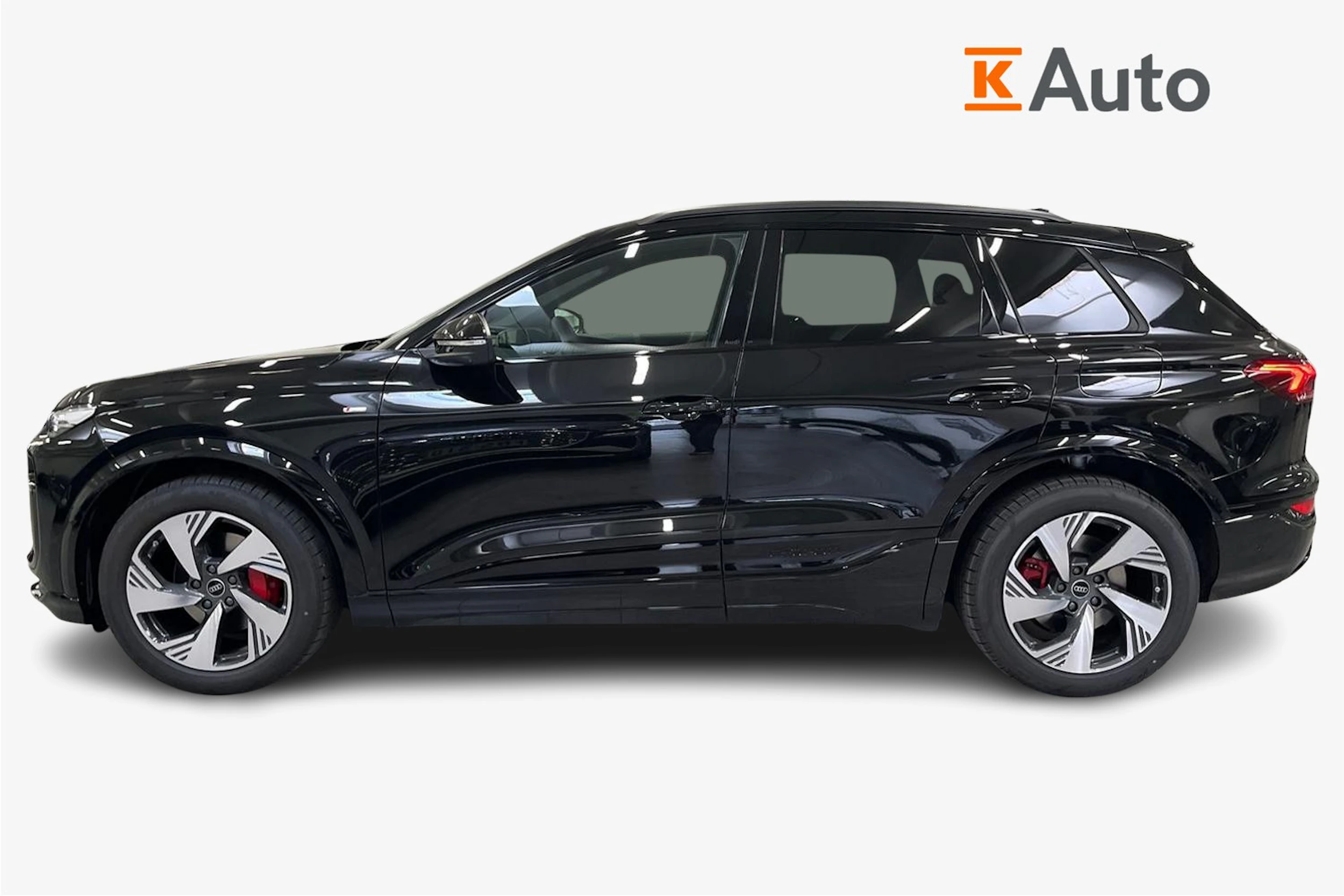 met. musta Audi Q6 e-tron 2026 kuva 5.