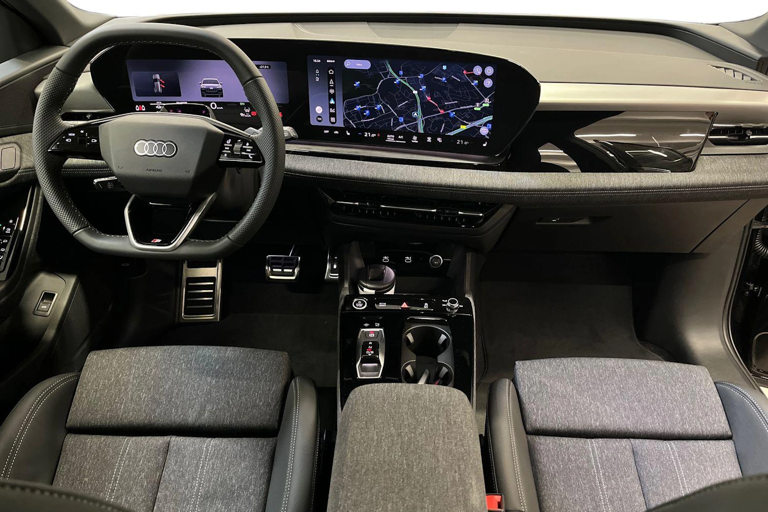 met. musta Audi Q6 e-tron 2026 kuva 7.
