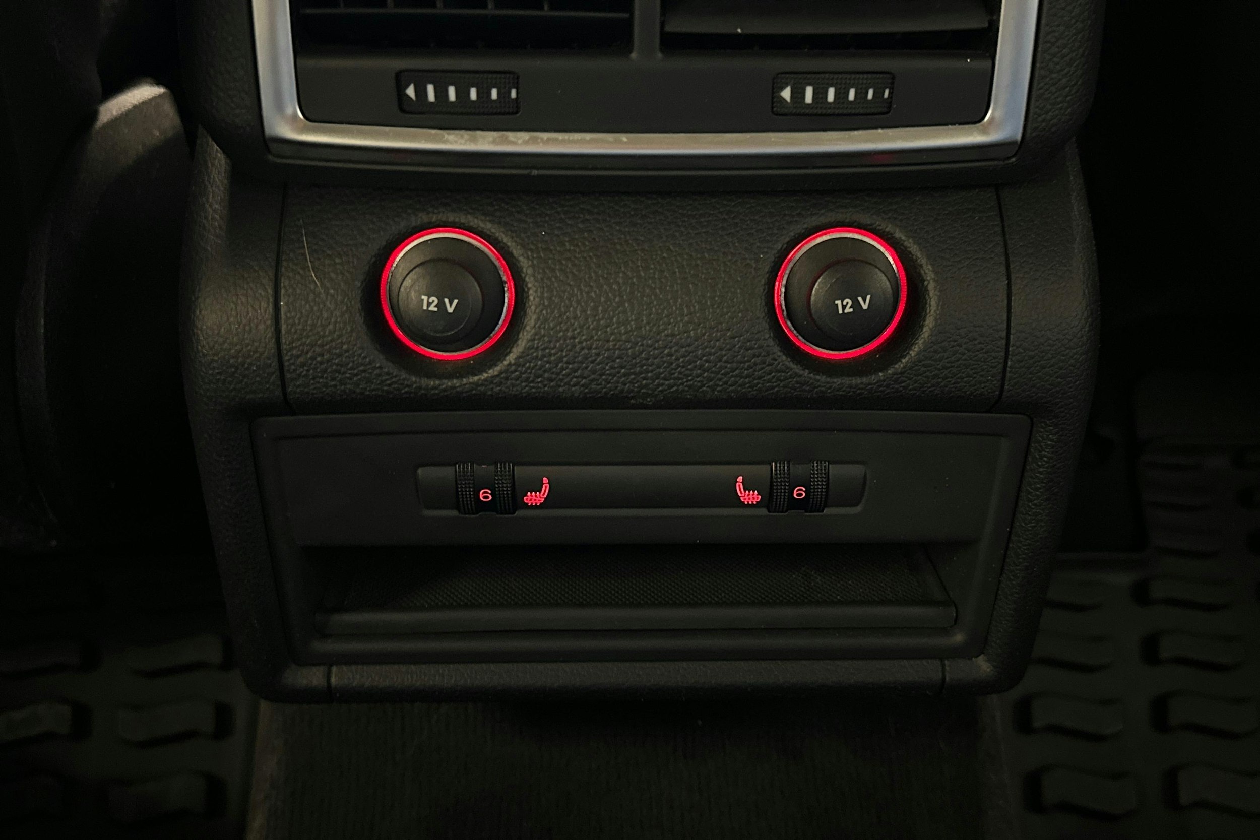 harmaa metalliväri Audi Q7 2007 kuva 10.