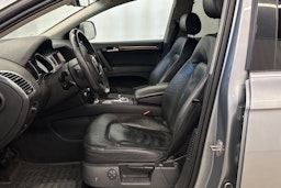 harmaa metalliväri Audi Q7 2007 kuva 18.