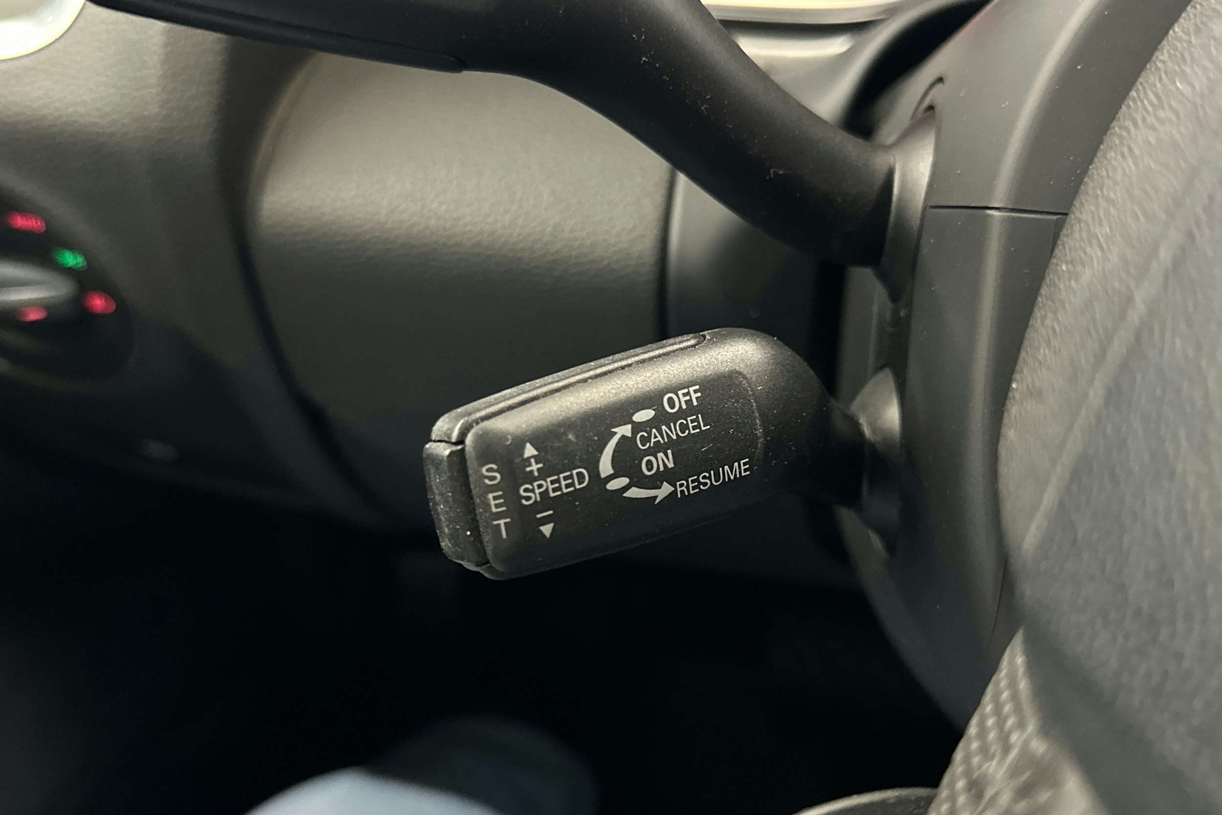 harmaa metalliväri Audi Q7 2007 kuva 19.