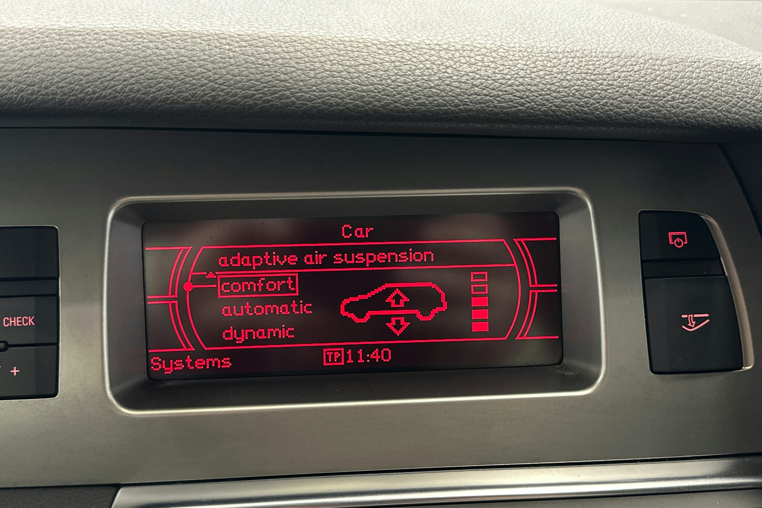 harmaa metalliväri Audi Q7 2007 kuva 24.