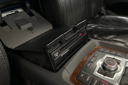 harmaa metalliväri Audi Q7 2007 kuva 29.