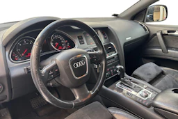 musta Audi Q7 2008 kuva 6.