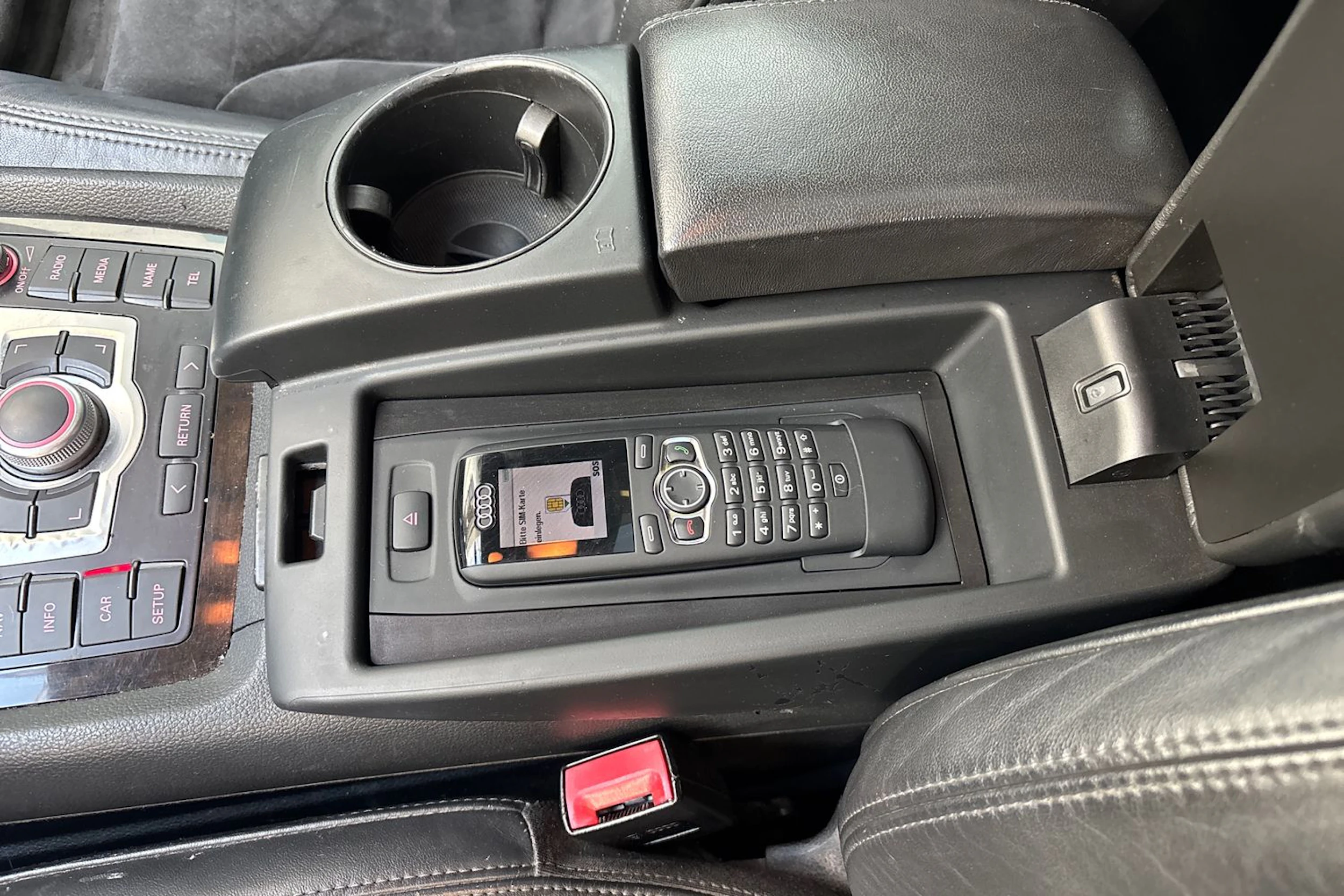 musta Audi Q7 2008 kuva 28.