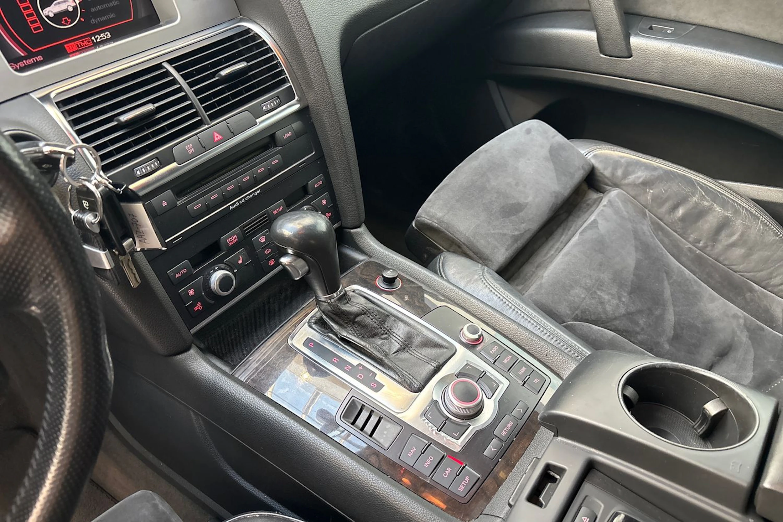 musta Audi Q7 2008 kuva 29.