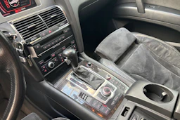 musta Audi Q7 2008 kuva 29.