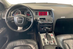 musta Audi Q7 2008 kuva 9.