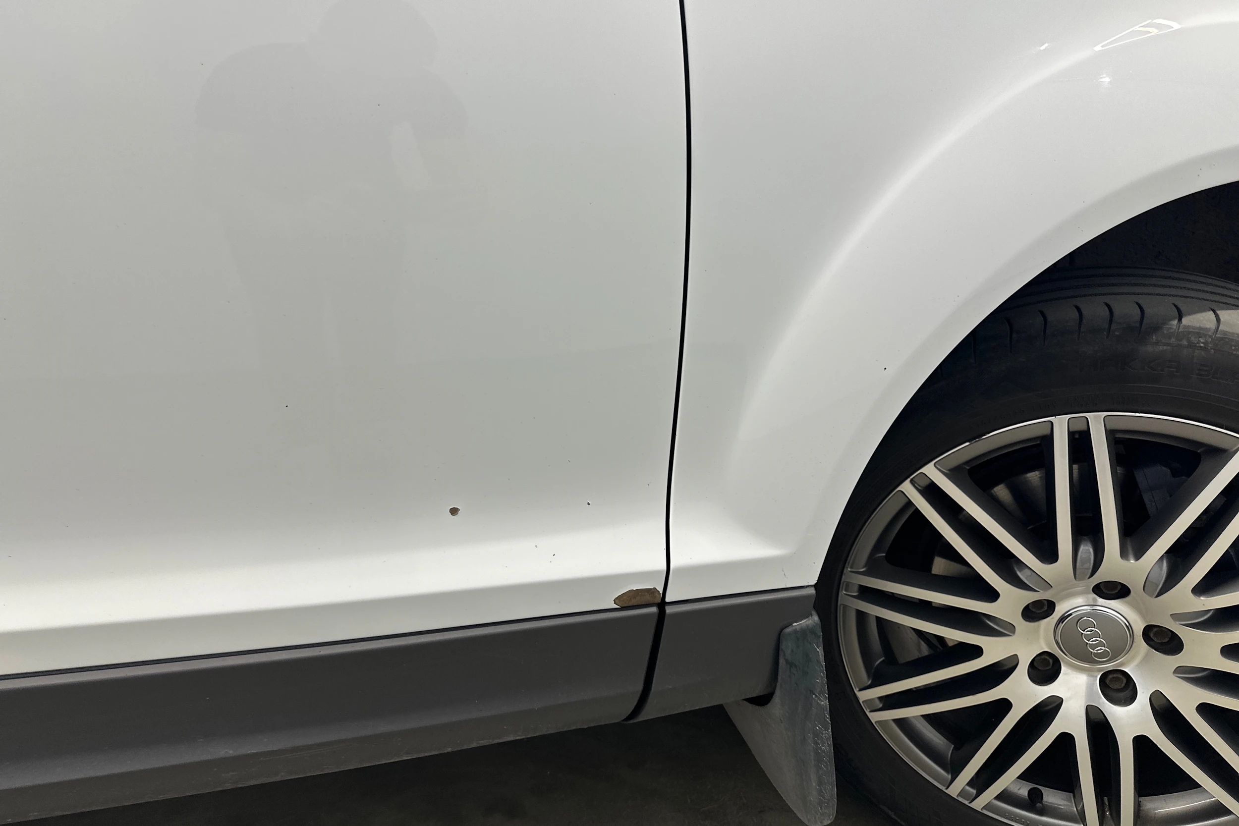 Valkoinen Audi Q7 2010 kuva 34.