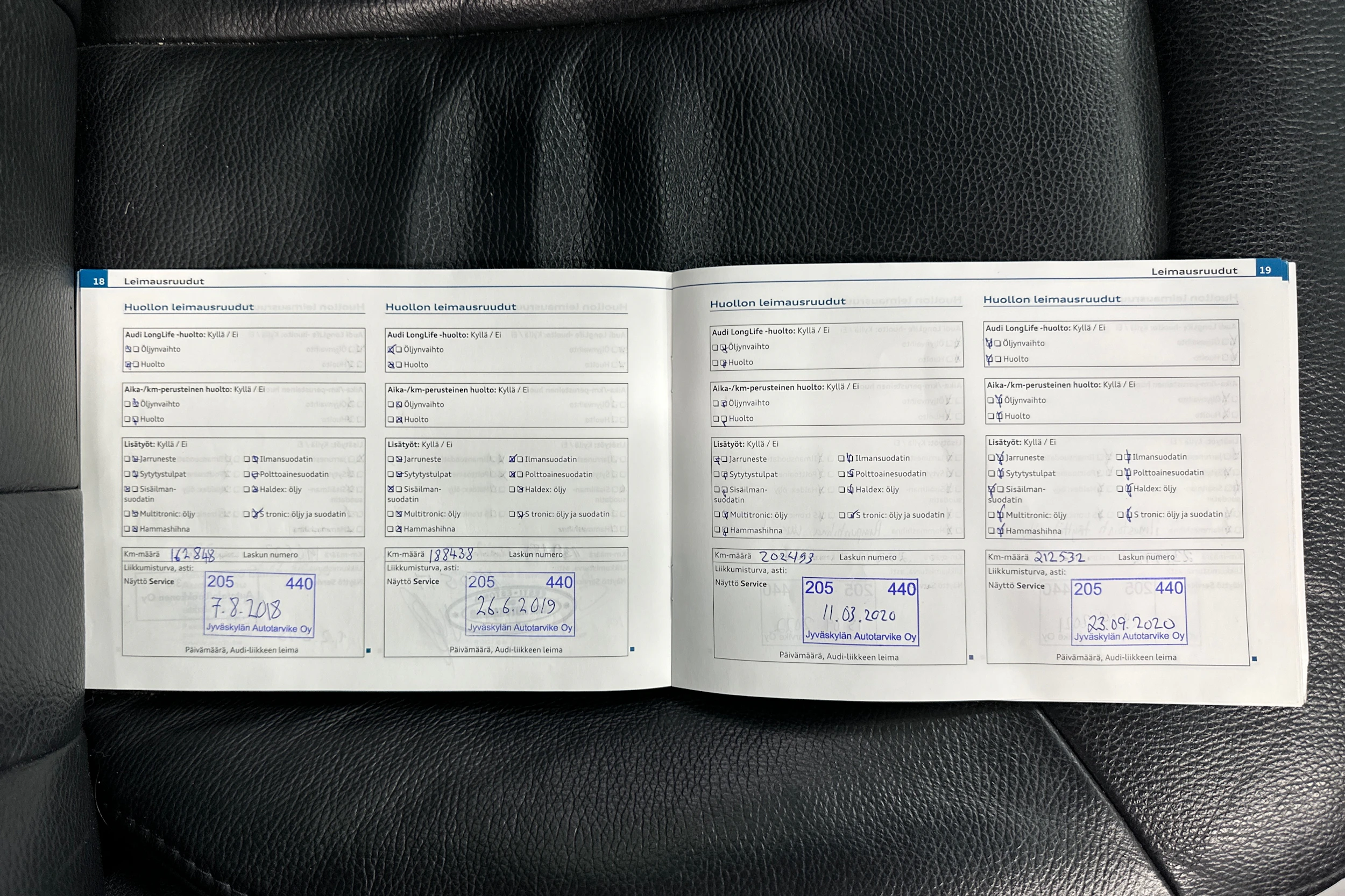 Valkoinen Audi Q7 2010 kuva 42.