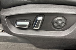 musta Audi Q7 2010 kuva 20.