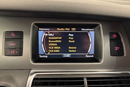 musta Audi Q7 2010 kuva 26.