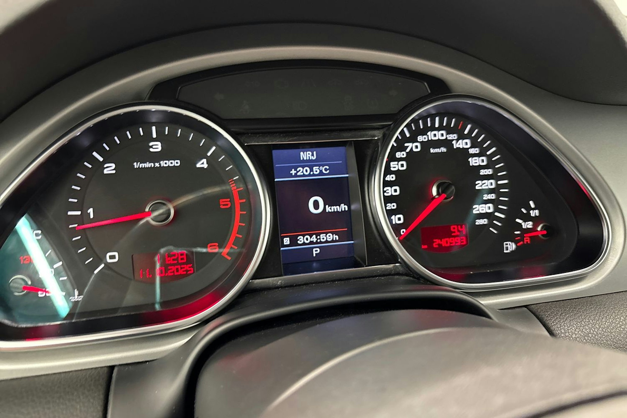 musta Audi Q7 2010 kuva 27.