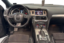 musta Audi Q7 2010 kuva 7.
