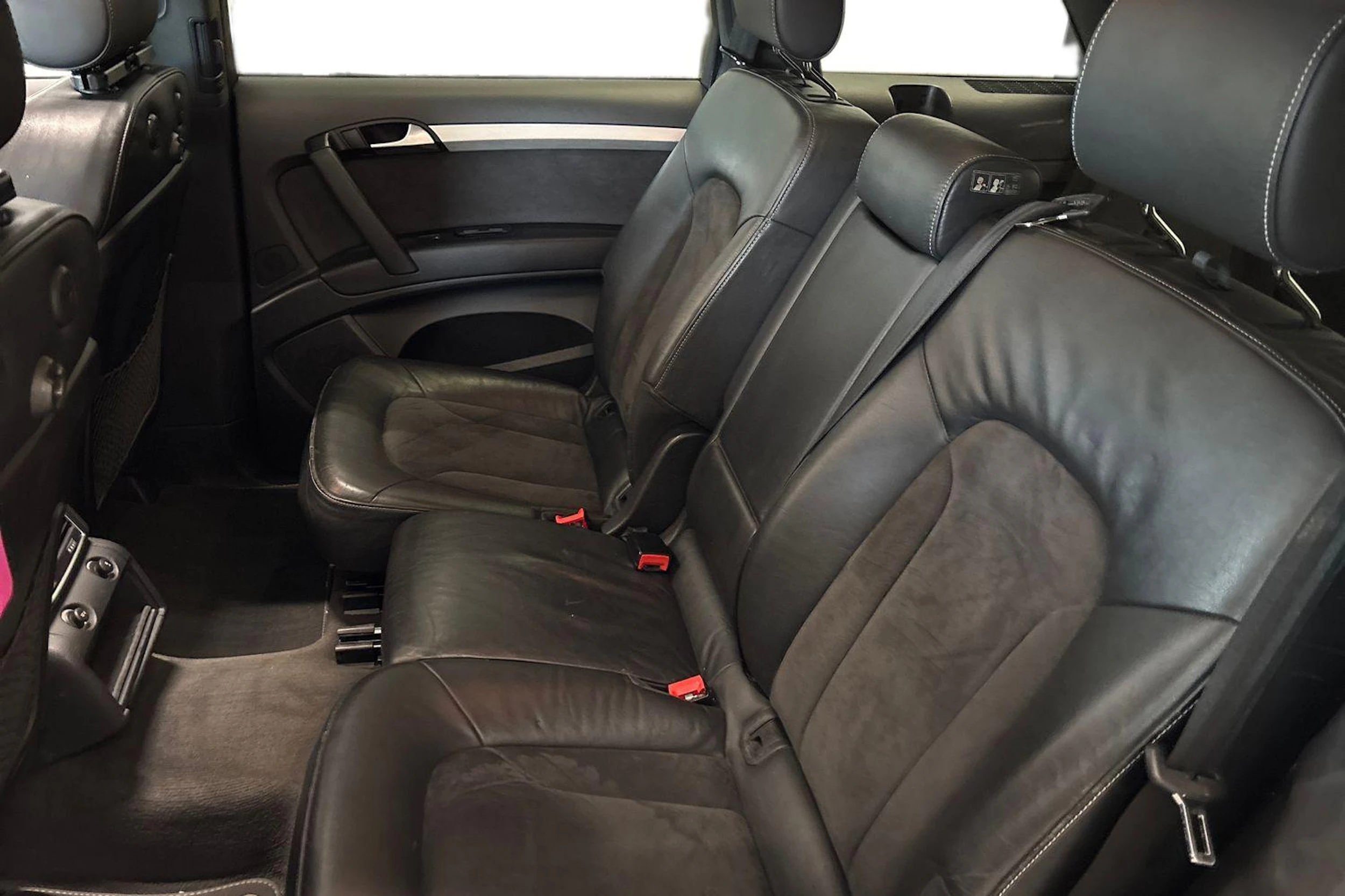 musta Audi Q7 2010 kuva 8.