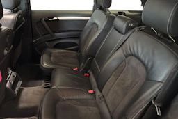 musta Audi Q7 2010 kuva 8.