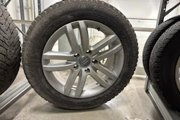 musta Audi Q7 2010 kuva 10.