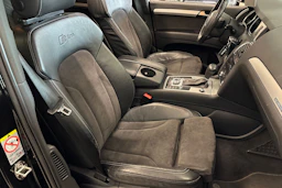 musta Audi Q7 2010 kuva 15.