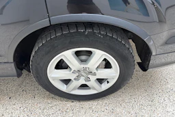 Musta Audi Q7 2011 kuva 26.