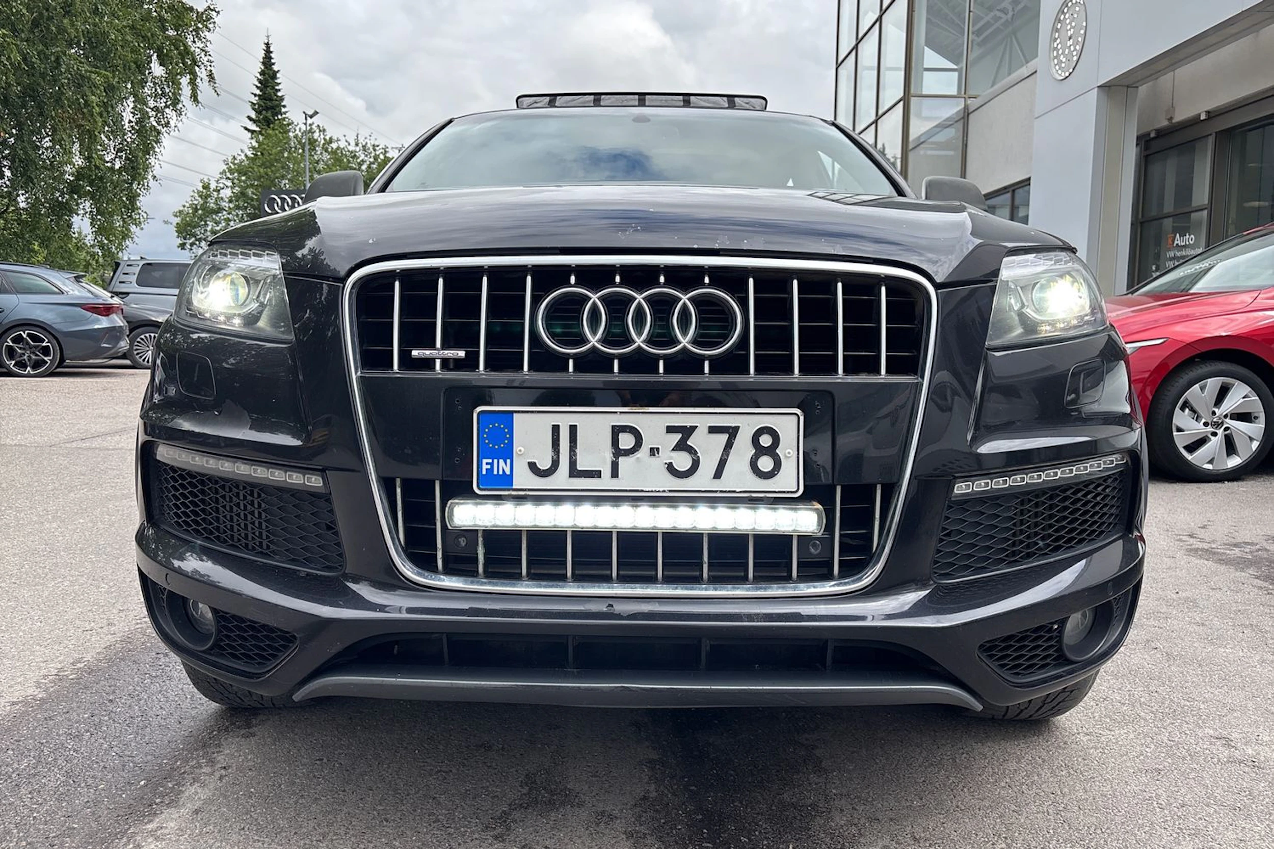 Musta Audi Q7 2011 kuva 39.