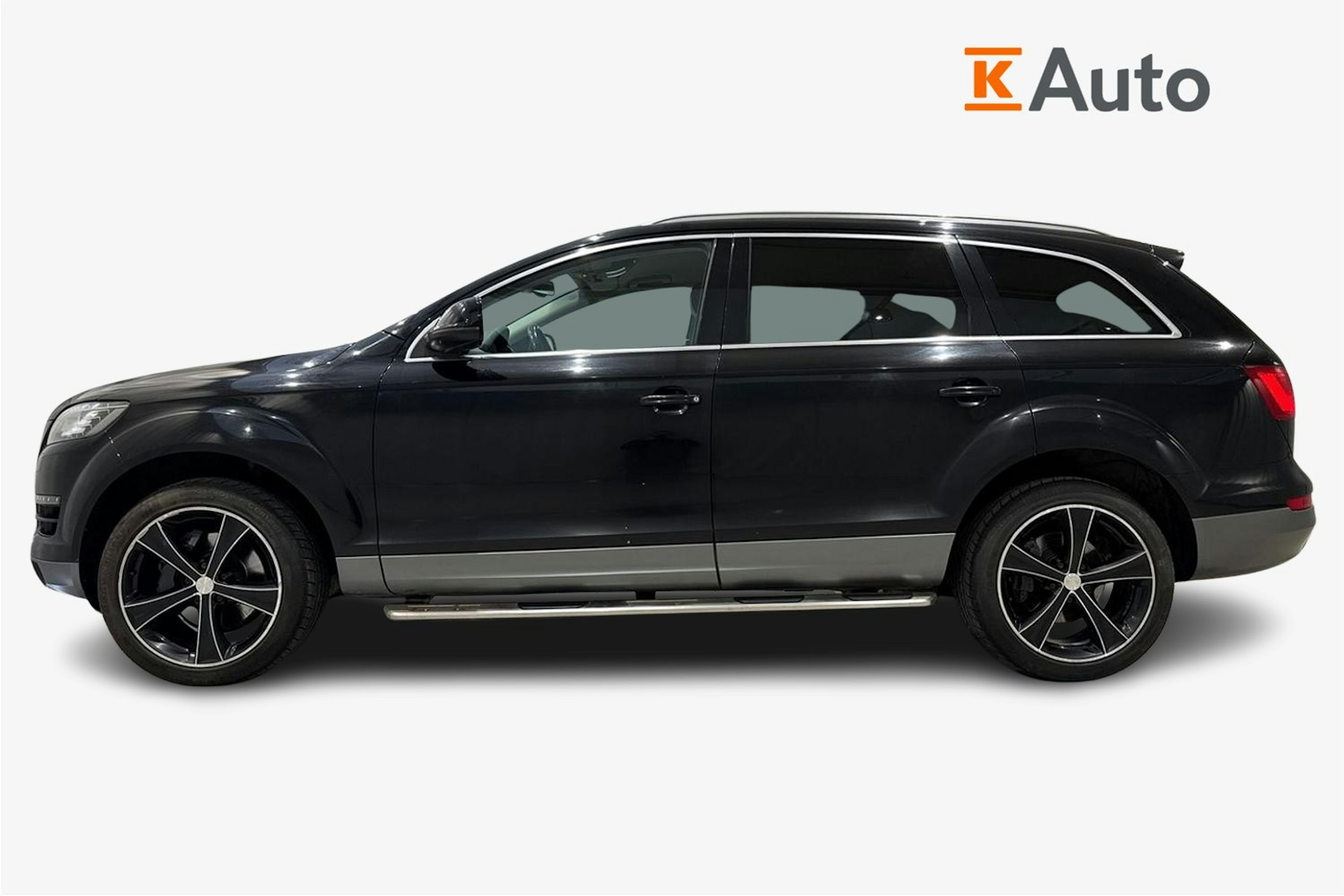 musta Audi Q7 2011 kuva 6.