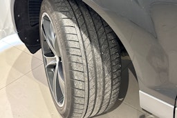 musta Audi Q7 2011 kuva 13.