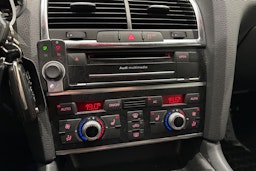 musta Audi Q7 2011 kuva 24.