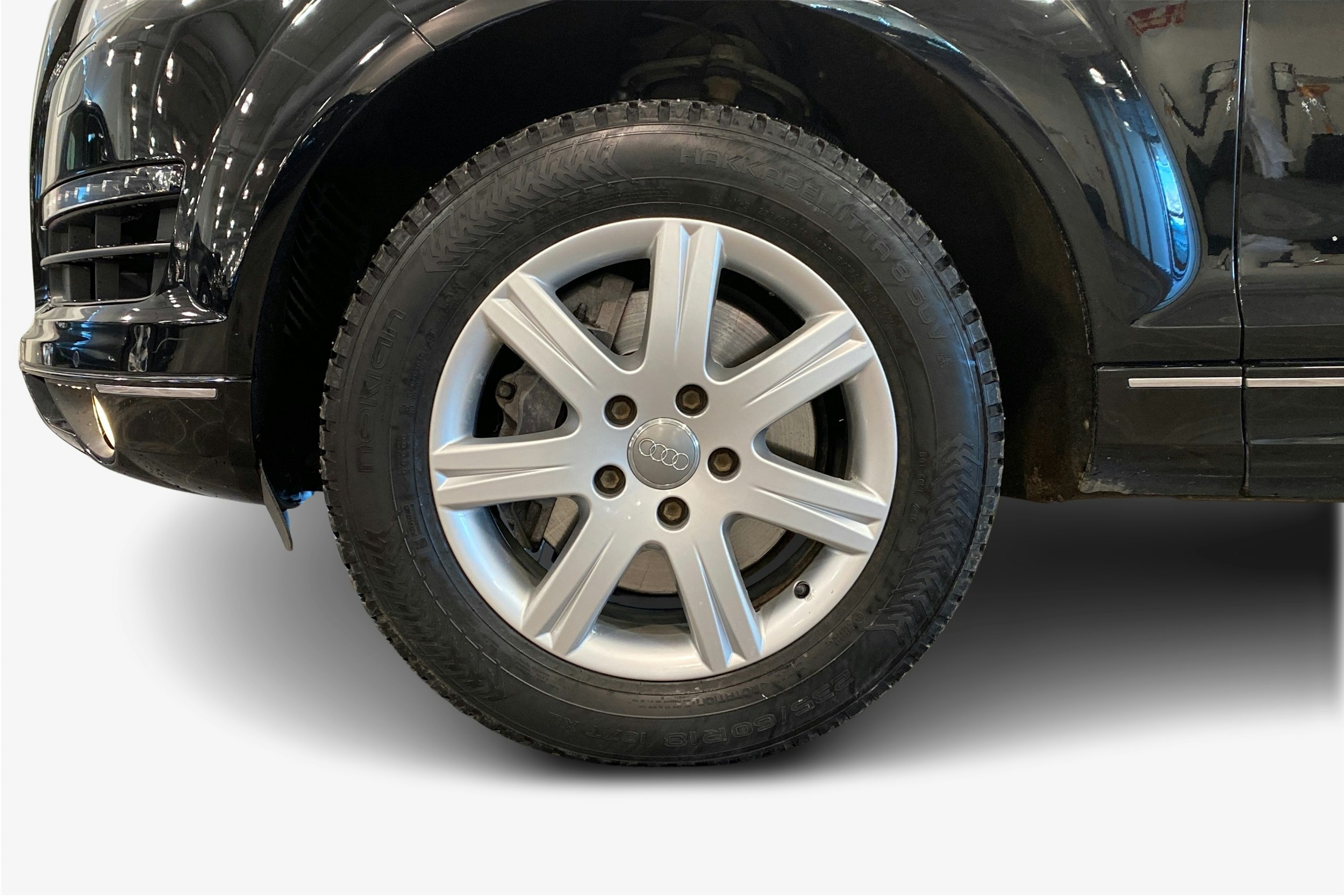 musta Audi Q7 2012 kuva 11.