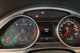 musta Audi Q7 2012 kuva 16.