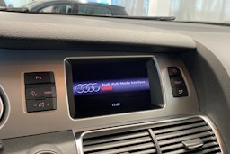 musta Audi Q7 2012 kuva 17.