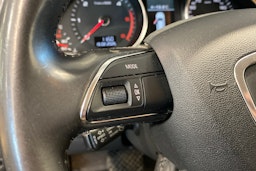 musta Audi Q7 2012 kuva 18.