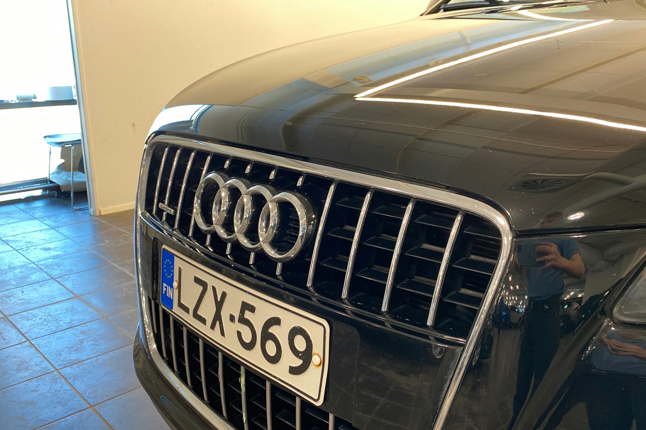 musta Audi Q7 2012 kuva 33.