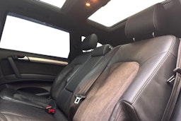 harmaa Audi Q7 2013 kuva 8.