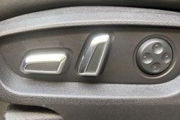 harmaa Audi Q7 2013 kuva 14.