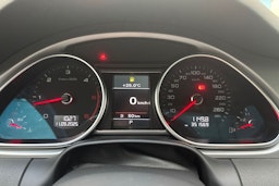 harmaa Audi Q7 2013 kuva 18.