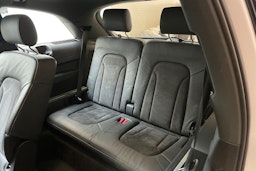 valkoinen Audi Q7 2014 kuva 14.