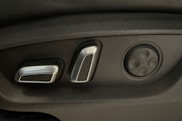 valkoinen Audi Q7 2014 kuva 21.