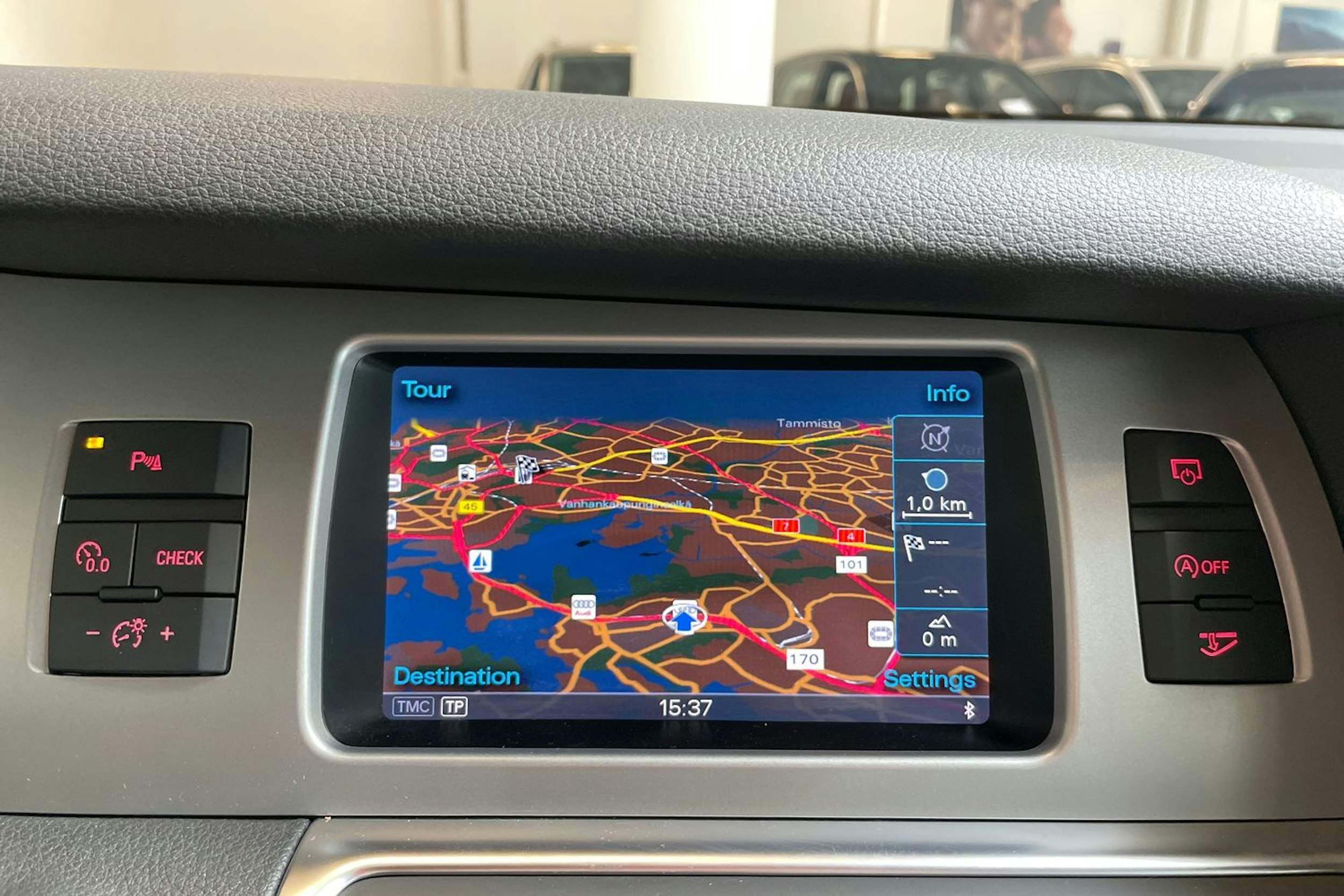 valkoinen Audi Q7 2014 kuva 23.